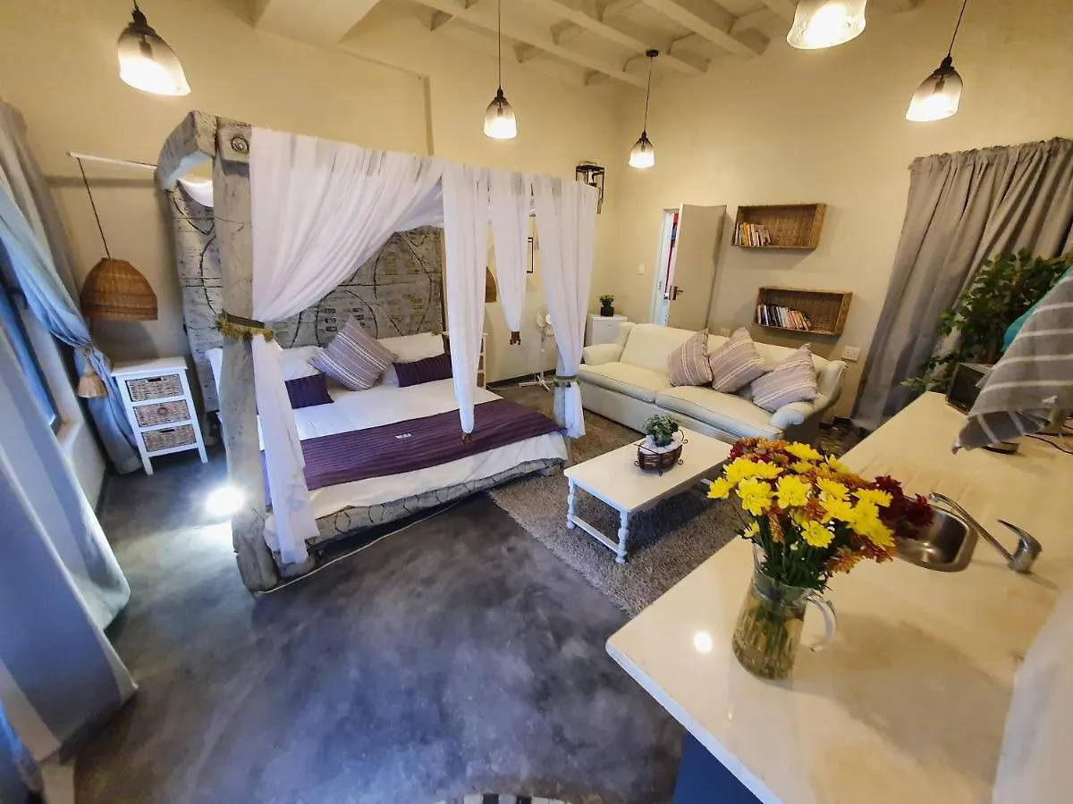 Διαμέρισμα Bedrock Honeymoon Studio En-Suite Κέιπ Τάουν