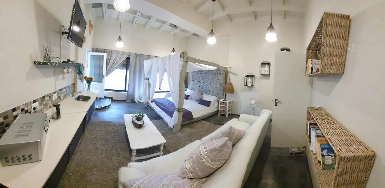 Διαμέρισμα Bedrock Honeymoon Studio En-Suite Κέιπ Τάουν